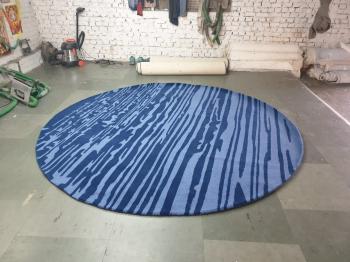 Marine Blue Woolen Round Carpet Manufacturers in West Siang